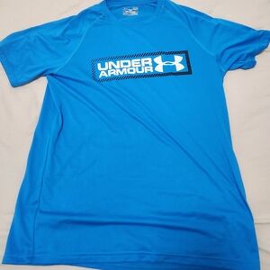 Under Armour tshirt